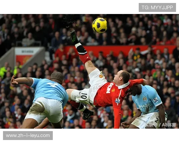 前锋倒钩得分入选当周十大精彩之首——挑战极限的足球魅力