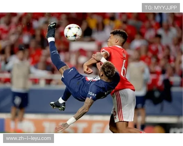 内马尔一脚灵动分球颇具灵性——把球场智慧带进日常训练的路径 内马尔一脚灵动分球颇具灵性——把球场智慧带进日常训练的路径