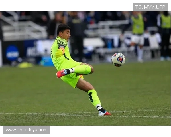 坎内洛侧身反击练习越发凶狠