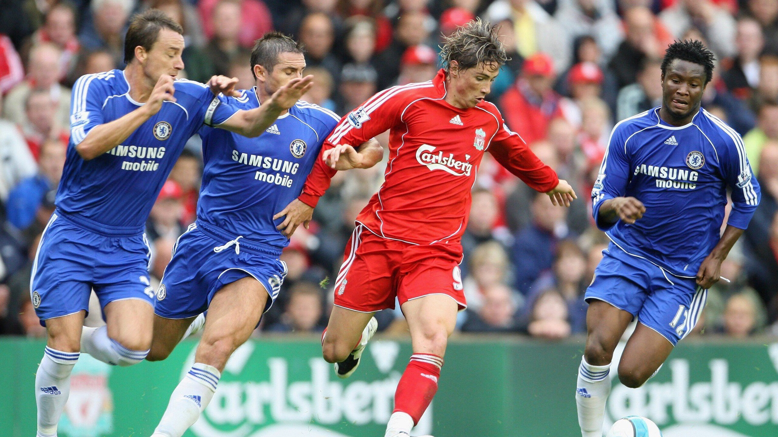 “高新区全民健身馆壁球赛:一个回合的变化,决定冠军命运!”