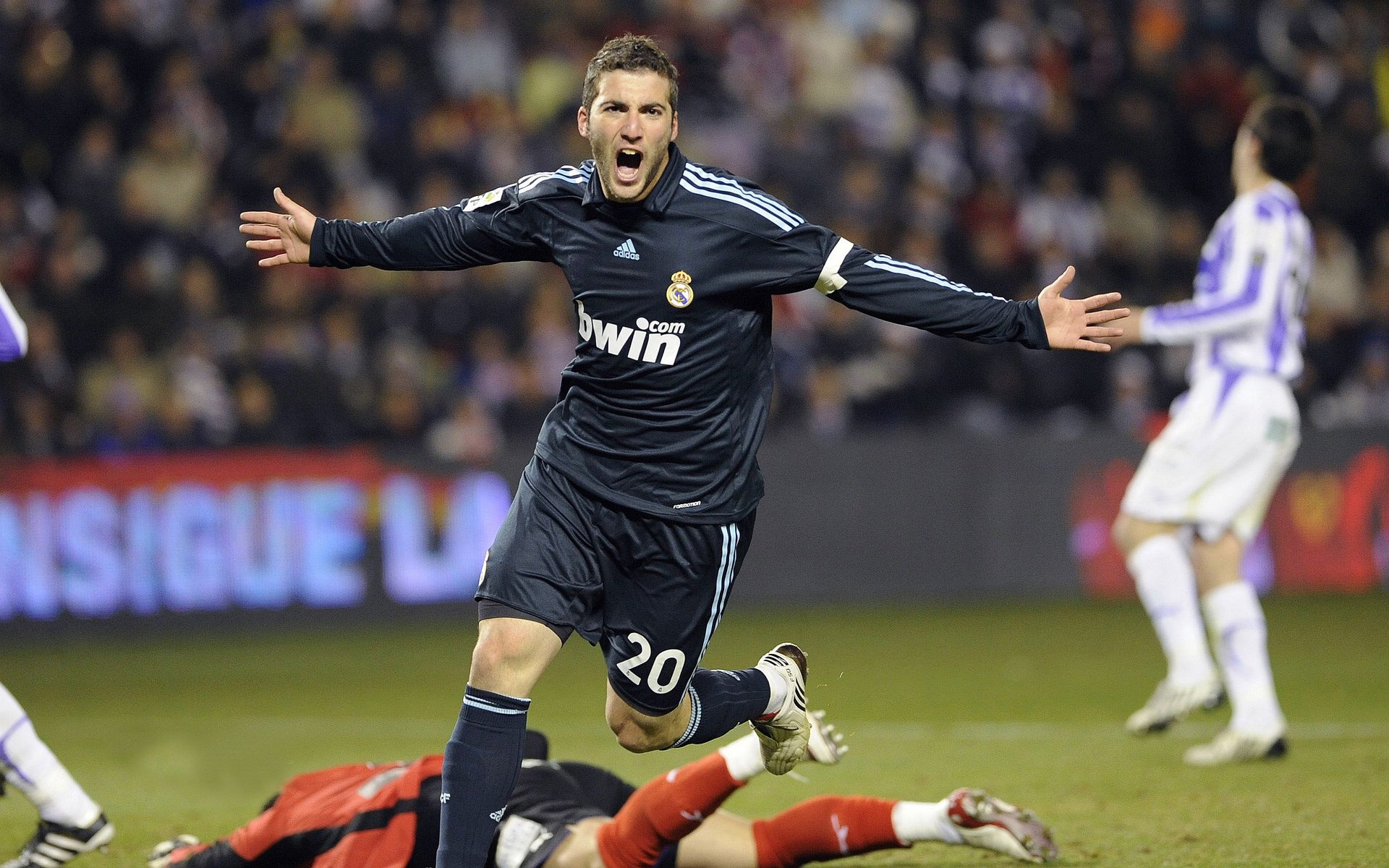 东契奇尽力了 芬兰书写奇迹,东契奇!